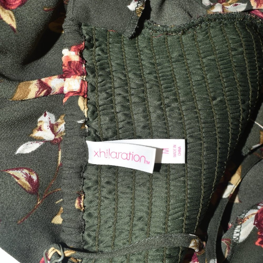 Xhilaration Sz M Green Floral Print Jumpsuit with wide leg short - Picture 6 of 8